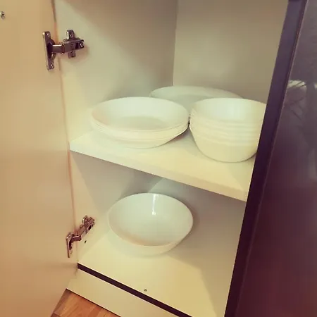 Family Amadeus Lux アパート サニービーチ